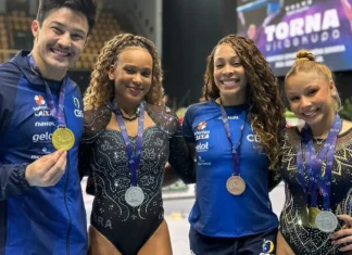 Flávia Saraiva e Rebeca Andrade garantem dobradinha do Brasil na trave Brasil fecha Copa do Mundo de ginástica com mais cinco pódios