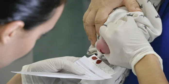 Setembro Roxo alerta para a fibrose cística, a doença do beijo salgado