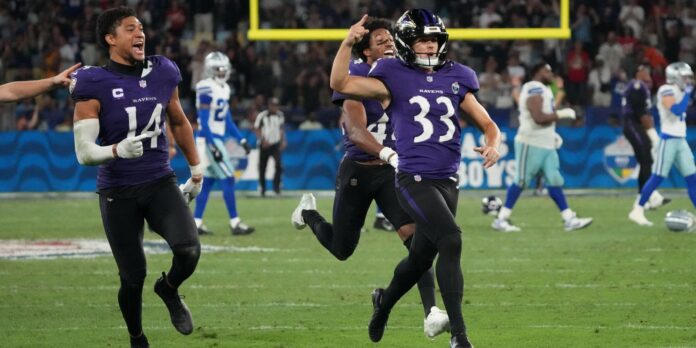 No último segundo, Baltimore Ravens batem Dallas Cowboys no Rio No último segundo, Baltimore Ravens batem Dallas Cowboys no Rio