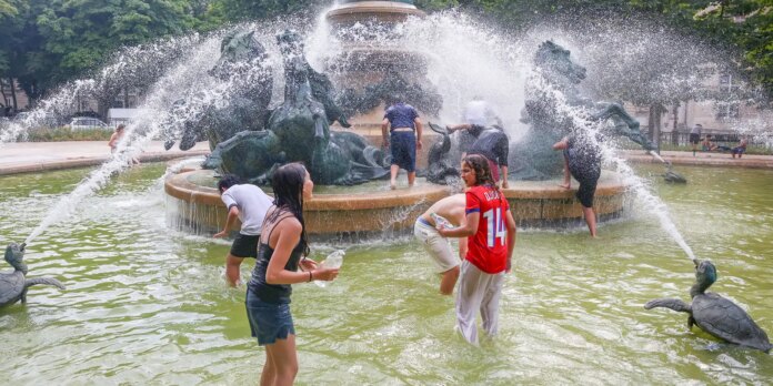 2026-06-18t153531z_640837258_rc2fwlahps35_rtrmadp_3_europe-weather-france-heat.jpg