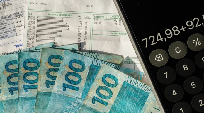 Arrecadação federal ultrapassa R$ 2 trilhões em oito meses