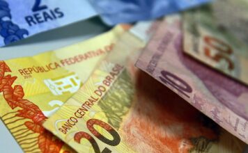Juros para famílias sobem em agosto e inadimplência chega a 6%