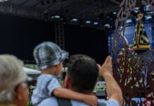 TSE tem 3 a 2 para proibir posts sobre Flávio e Nossa Senhora TSE tem 3 a 2 para proibir posts sobre Flávio e Nossa Senhora