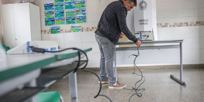 Eleições: urna eletrônica completa 30 anos sem casos de fraude Eleições: urna eletrônica completa 30 anos sem casos de fraude