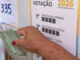 Eleitores com mais de 80 anos têm prioridade absoluta nas filas Eleitores com mais de 80 anos têm prioridade absoluta nas filas