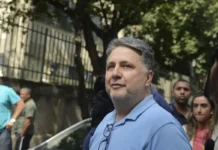 Garotinho desiste de recurso e embaralha eleição para governo do Rio Garotinho desiste de recurso e embaralha eleição para governo do Rio