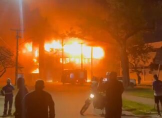 PF vai investigar incêndio na Universidade Federal de Pernambuco PF vai investigar incêndio na Universidade Federal de Pernambuco