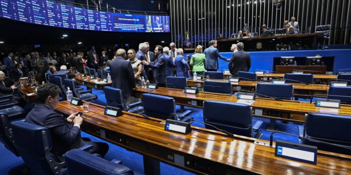Fim da escala 6x1 volta ao debate no Senado nesta Fim da escala 6x1 volta ao debate no Senado nesta terça