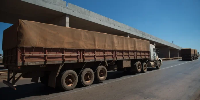 Transporte de produtos perigosos tem desafios na qualificação técnica Transporte de produtos perigosos tem desafios na qualificação técnica
