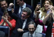 Senado aprova fim da escala 6×1 e PEC vai a promulgação Senado aprova fim da escala 6x1 e PEC vai a promulgação