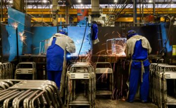 Prévia do PIB indica crescimento econômico de 0,3% em agosto Prévia do PIB indica crescimento econômico de 0,3% em agosto