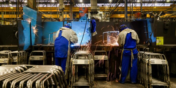 Prévia do PIB indica crescimento econômico de 0,3% em agosto Prévia do PIB indica crescimento econômico de 0,3% em agosto