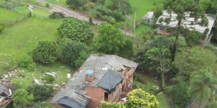 Inmet alerta para perigo de tempestades em Minas e ventos Inmet alerta para perigo de tempestades em Minas e ventos no Sul