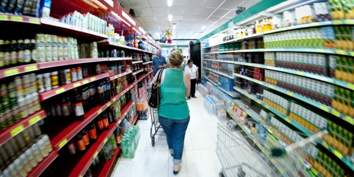 Especialista explica como inflação oficial do país é calculada