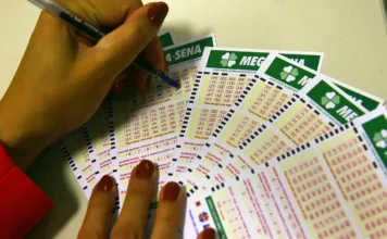 Mega-Sena volta a acumular, e prêmio pode chegar a R$ 230 milhões Mega-Sena volta a acumular, e prêmio pode chegar a R$ 230 milhões
