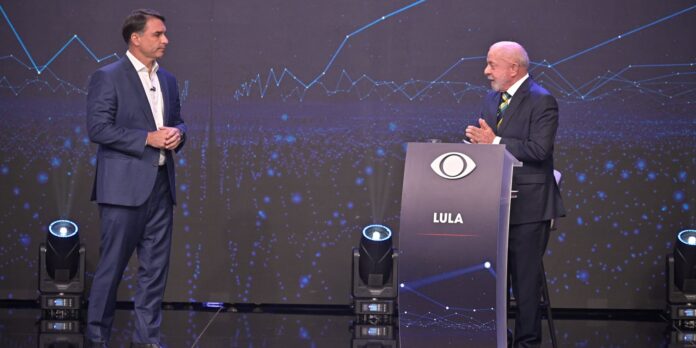 Campanha de Lula entrega documentos para abertura de sigilos Campanha de Lula entrega documentos para abertura de sigilos