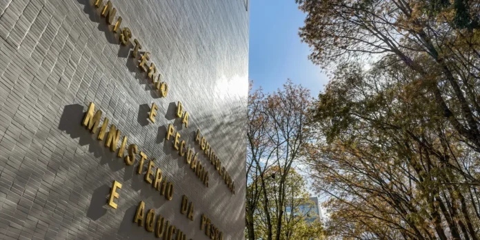 Governo decreta estado de emergência zoosanitária por 60 dias em Governo decreta estado de emergência zoosanitária por 60 dias em SC
