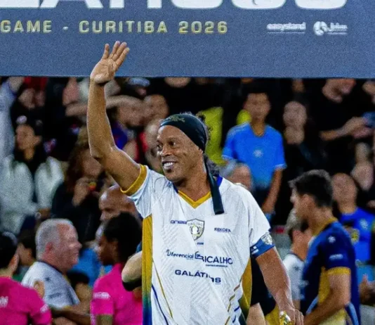 Ronaldinho Gaúcho anuncia volta aos gramados pelo italiano Ravenna Ronaldinho Gaúcho anuncia volta aos gramados pelo italiano Ravenna