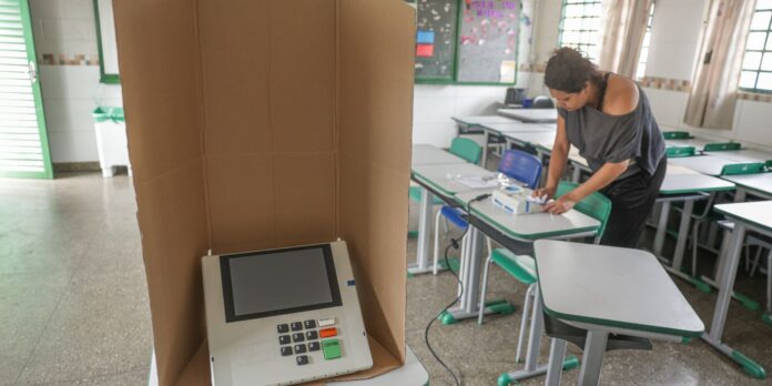 Eleitor pode justificar ausência no segundo turno até 8 de janeiro
