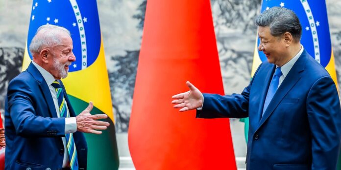 Presidente chinês Xi Jinping parabeniza Lula por reeleição Presidente chinês Xi Jinping parabeniza Lula por reeleição
