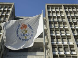 Peças universitárias e de escolas técnicas ocupam palcos da Uerj Peças universitárias e de escolas técnicas ocupam palcos da Uerj