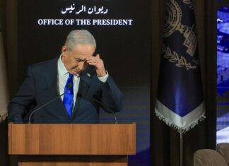 Coalizão de Benjamin Netanyahu perde maioria no Parlamento israelense Coalizão de Benjamin Netanyahu perde maioria no Parlamento israelense