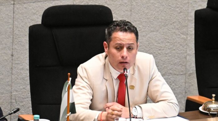 Vice-presidente da Bolívia acusa governo Paz de tramar prendê-lo