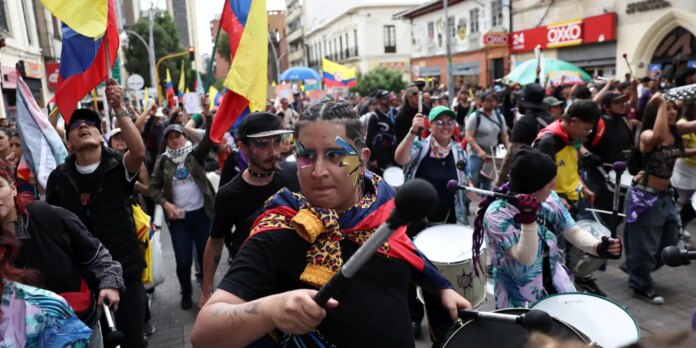 2026-10-14t173616z_543123961_rc243oacq5fn_rtrmadp_3_colombia-politics-protest.jpg
