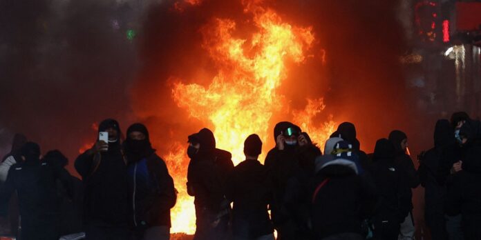 2026-10-18t164635z_13488822_rc2s5oam4bmn_rtrmadp_3_france-protest.jpg
