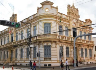 Prefeitura De Feira De Santana Foi Punida Depois De Expor Dados De Mais De Mil Pessoas, Incluindo Pessoas Com HIV