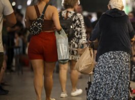 Corte amplo de gastos públicos afetaria área social, dizem economistas