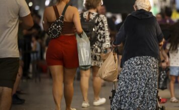 Corte amplo de gastos públicos afetaria área social, dizem economistas