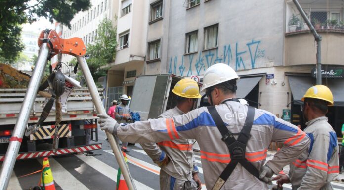 Procon paulistano multa Enel por falhas no fornecimento de energia
